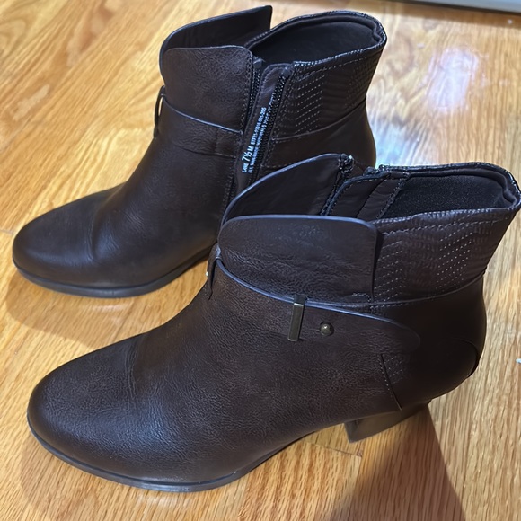 DSW booties - Picture 2 of 3